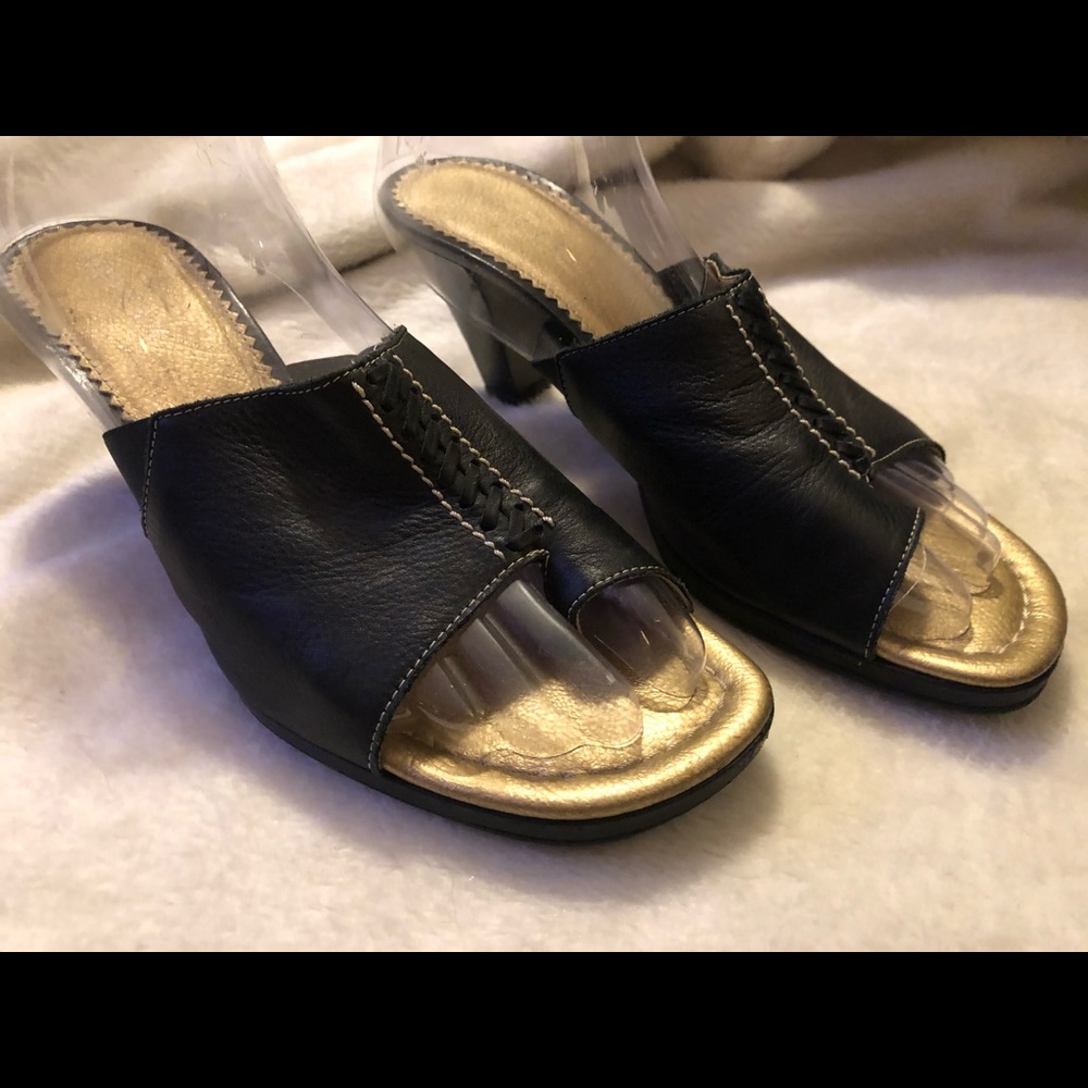 Meucci Sandals Italian Leather Slip-On